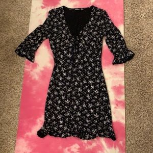 Boohoo US size 4 black bodycon mini dress